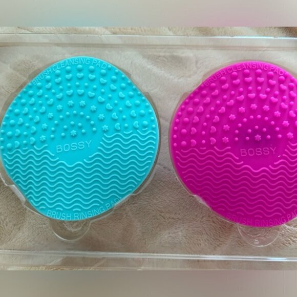 Silicone Makeup Cleaning Brush Scrubber Mat Set of 2 BRAND NEW IN BOX. - Picture 2 of 4